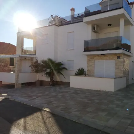 Tribunj 16884b Apartamento *