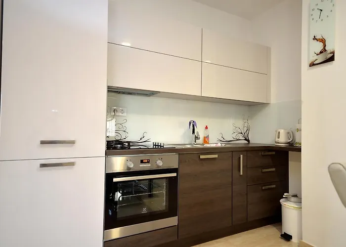 Tribunj 16884b * Tribalj